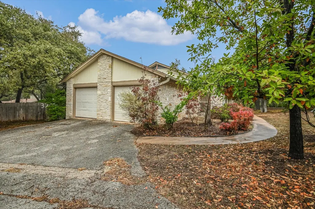 3207 Eanes Circle Austin TX 78746