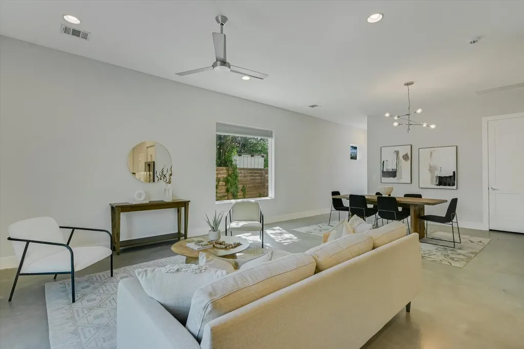 1131 Mason Avenue Austin TX 78721