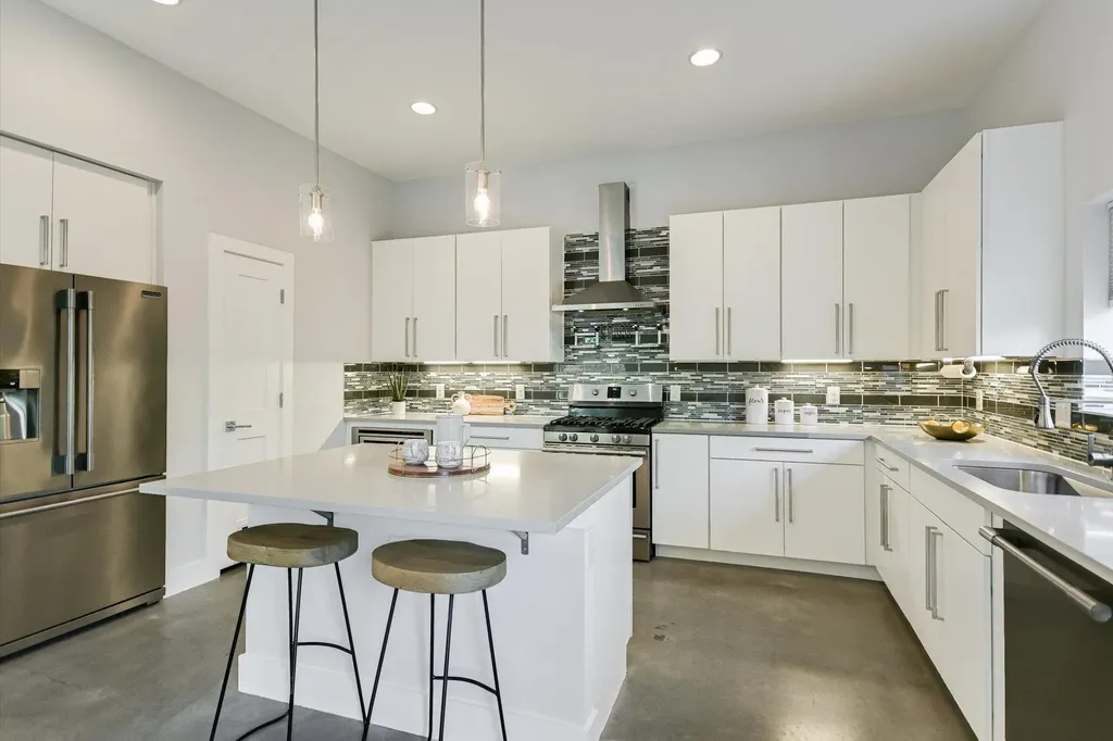 1131 Mason Avenue Austin TX 78721
