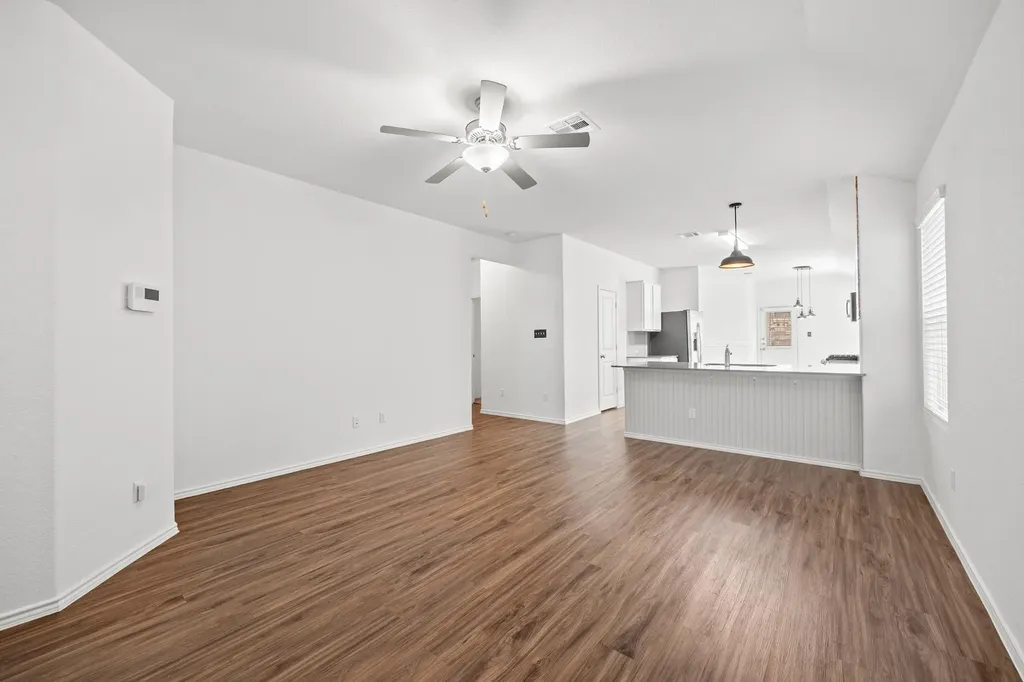 144 High Plains Pass Liberty Hill TX 78642