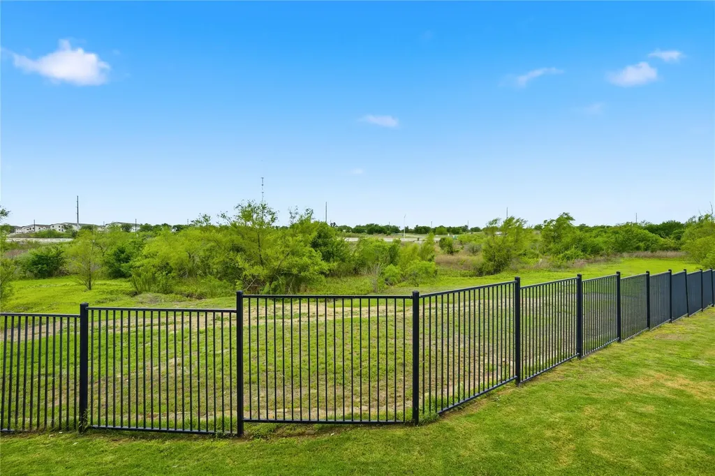 183 Lacy Oak Drive Buda TX 78610