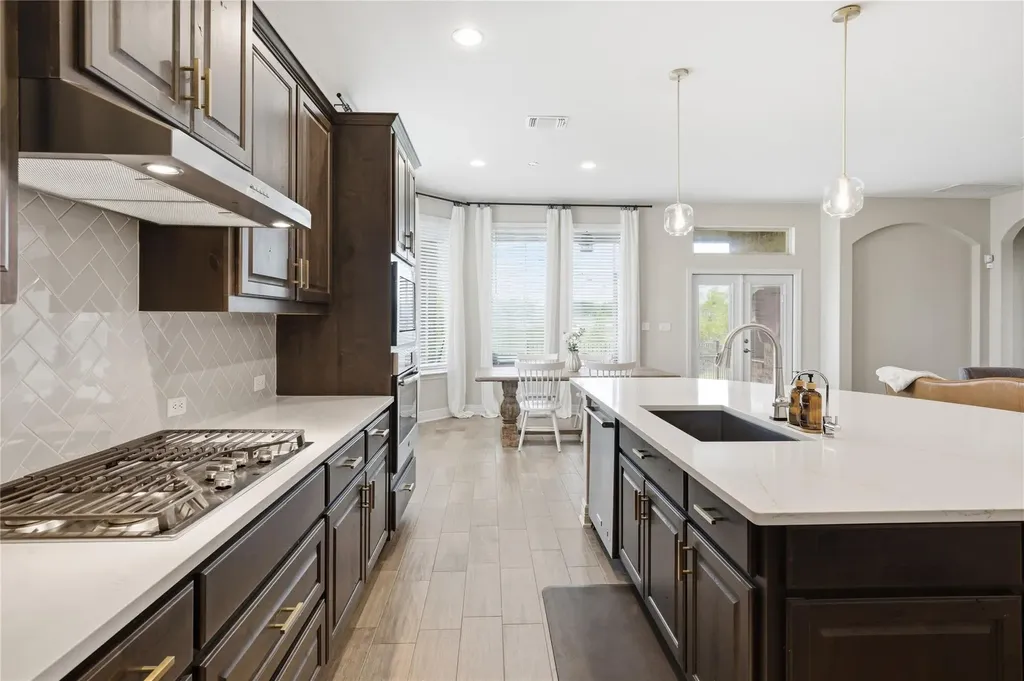 183 Lacy Oak Drive Buda TX 78610
