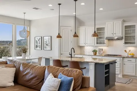 405 Baldovino Skyway Lakeway TX 78738