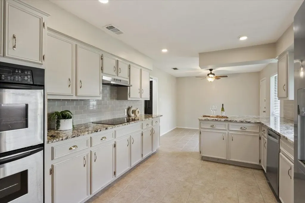 1203 Saint Williams Avenue Round Rock TX 78681