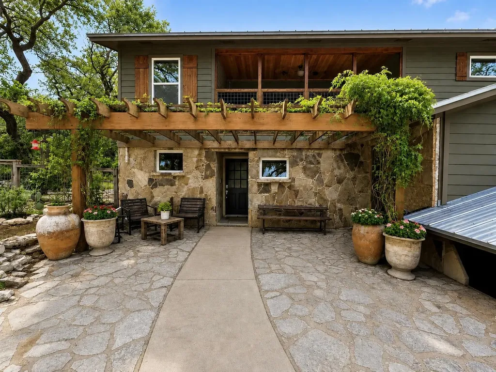 2905 Newton Drive Lago Vista TX 78645