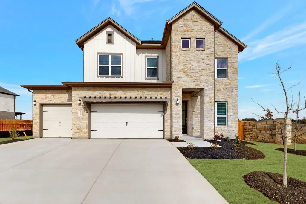 2112 Lolo Lane Leander TX 78641