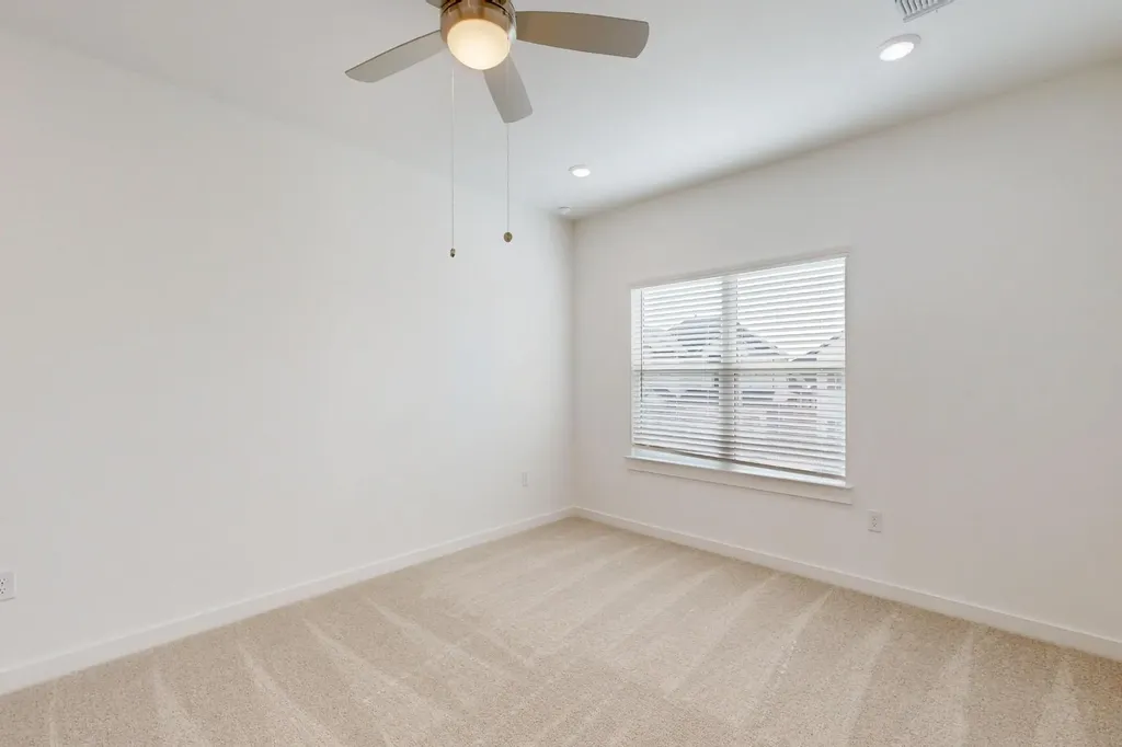2112 Lolo Lane Leander TX 78641