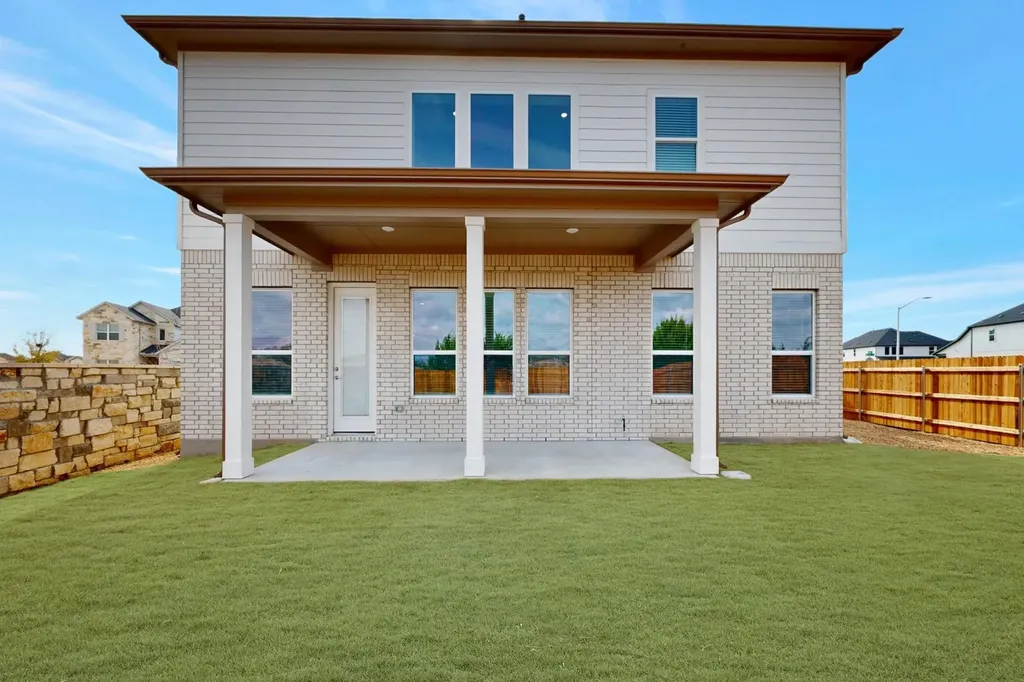 2112 Lolo Lane Leander TX 78641