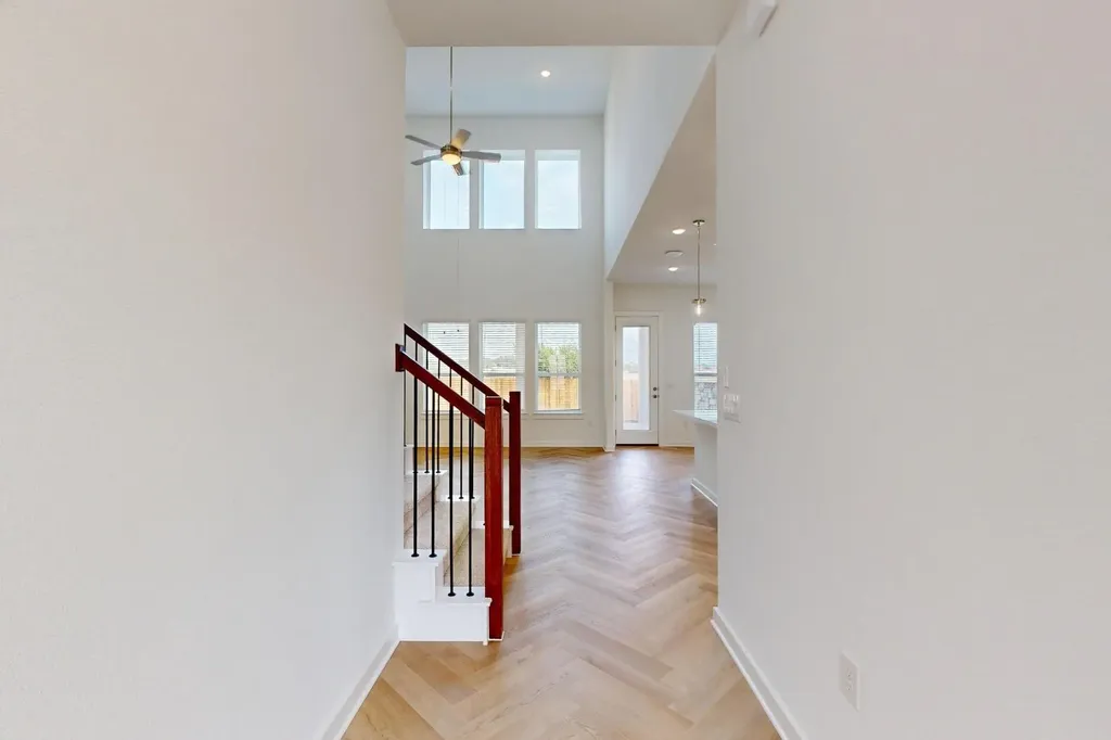 2112 Lolo Lane Leander TX 78641