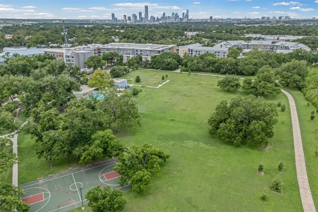 1128 Walton Lane Austin TX 78721