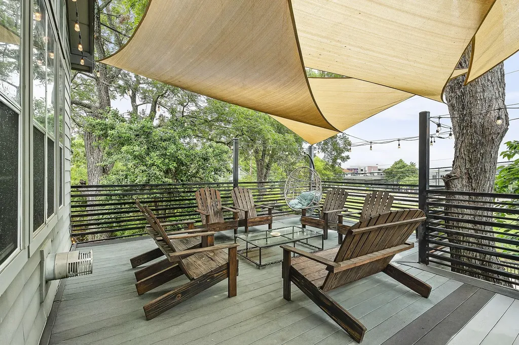 1007 E 8th Street Austin TX 78702