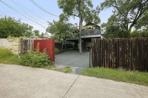 1007 E 8th Street Austin TX 78702