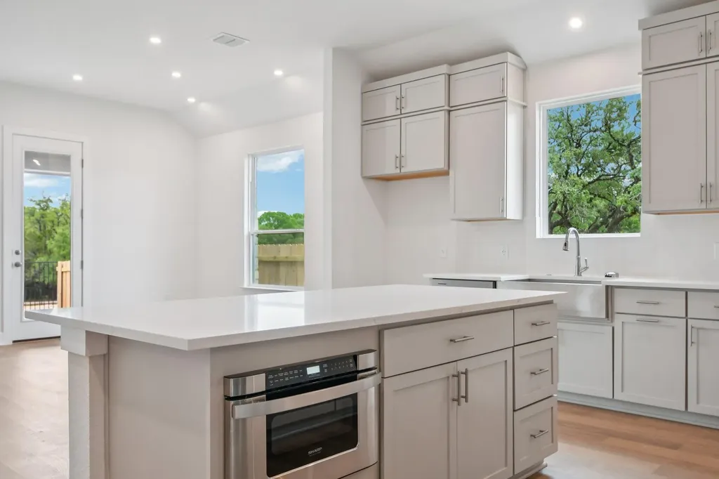 360 San Saba Drive Buda TX 78610