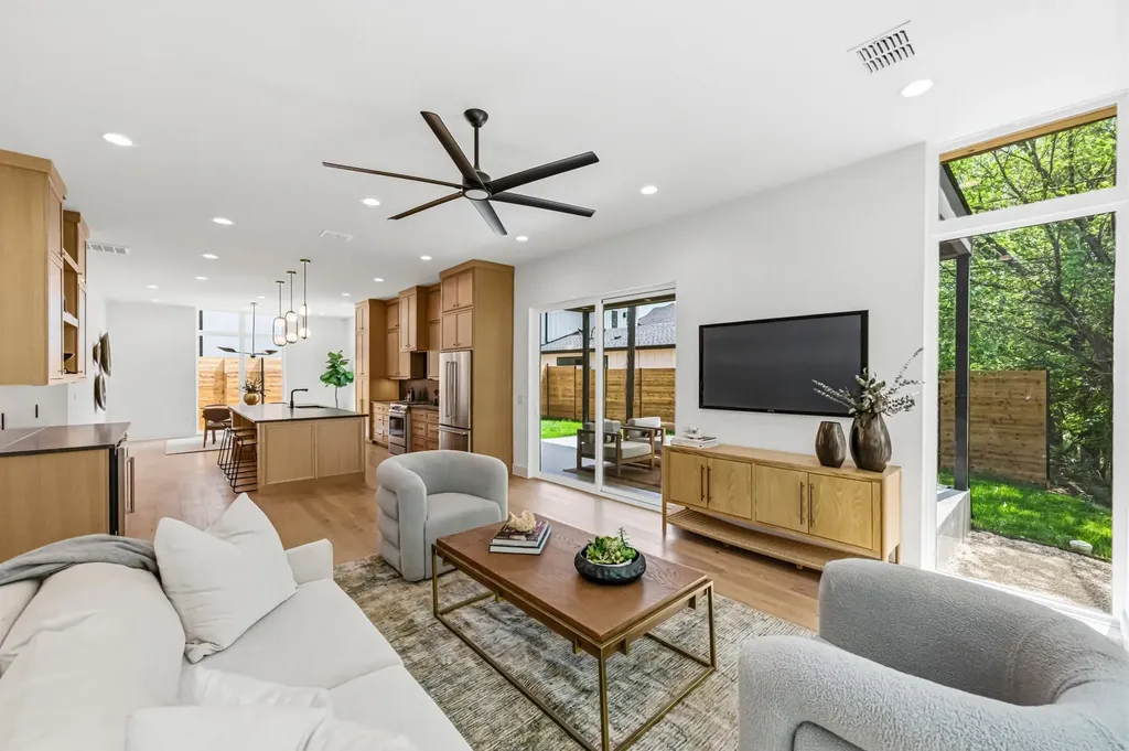 4806 Richmond #2 Avenue Austin TX 78745