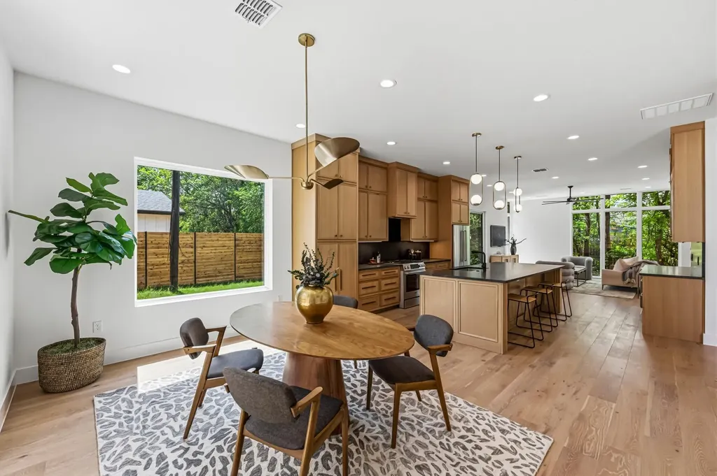 4806 Richmond #2 Avenue Austin TX 78745