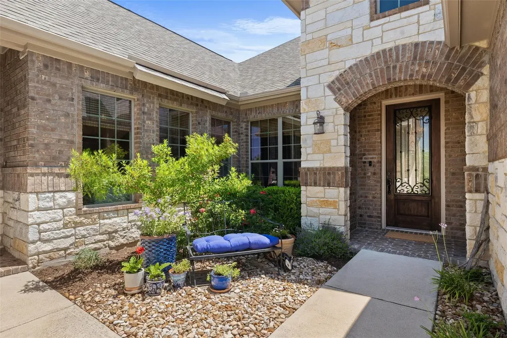 140 Stoney Point Road Austin TX 78737