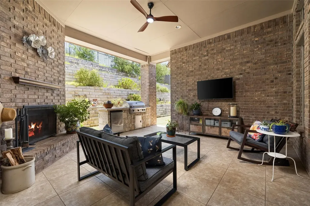 140 Stoney Point Road Austin TX 78737