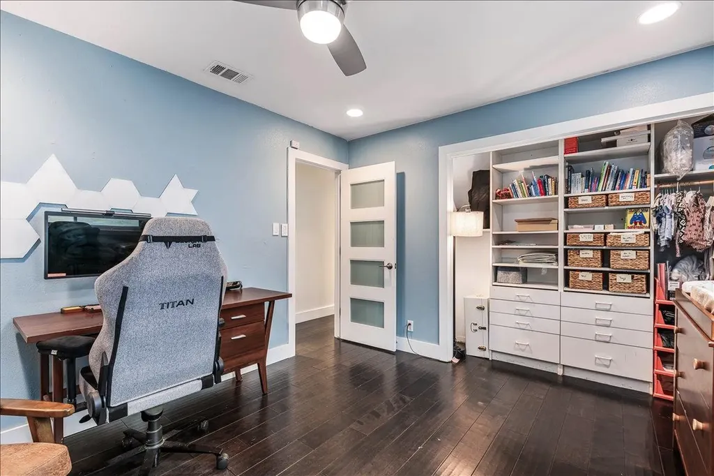 1701 Broadmoor Drive Austin TX 78723
