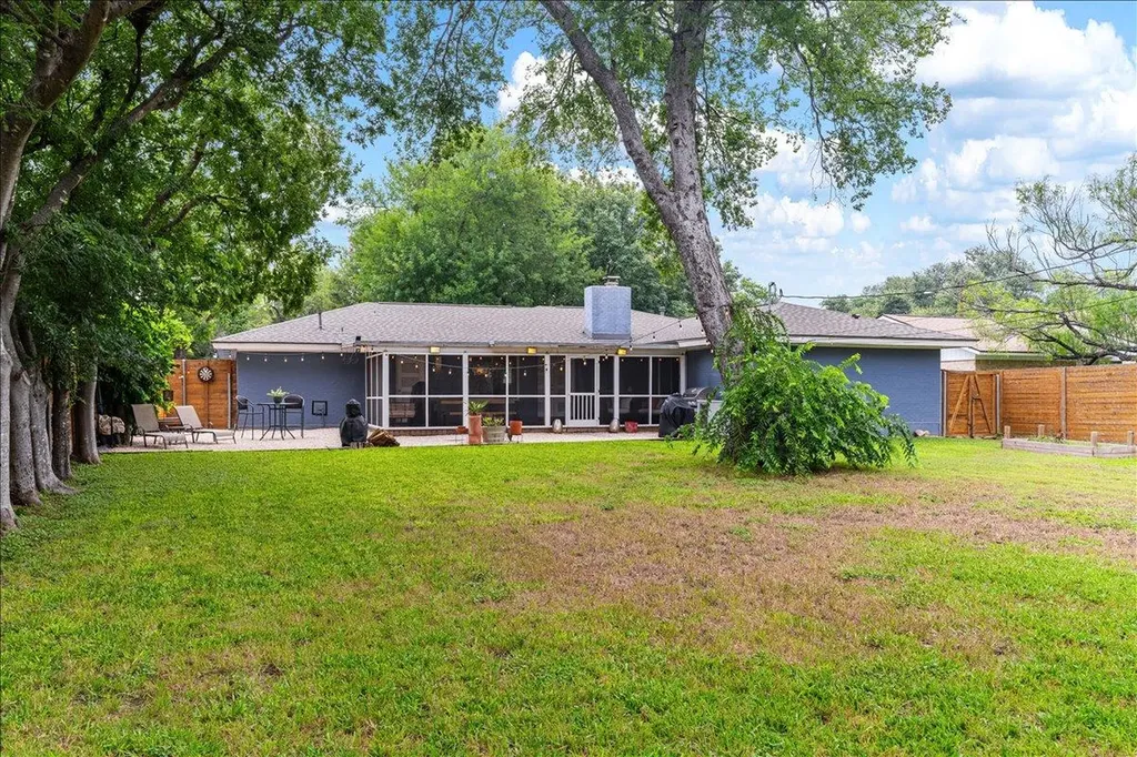 1701 Broadmoor Drive Austin TX 78723