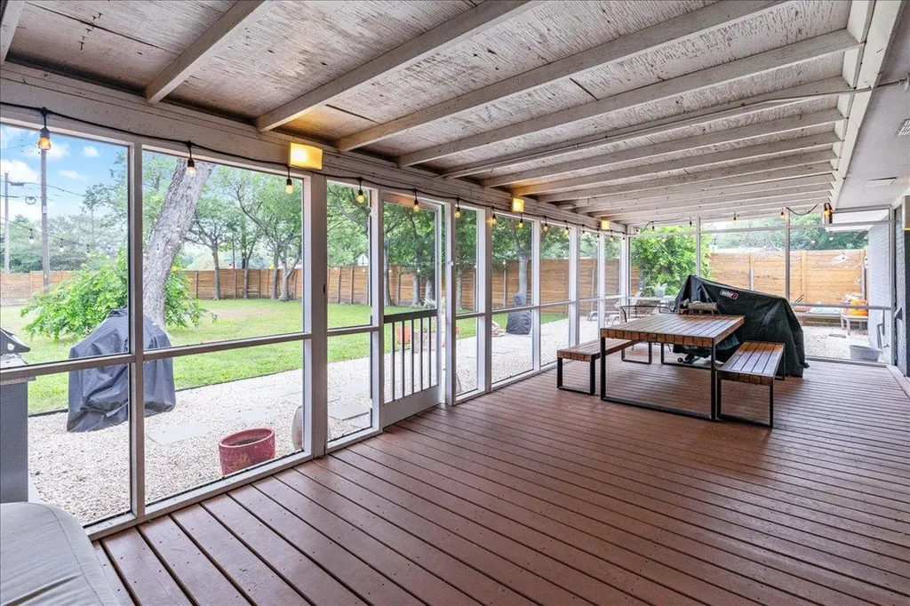 1701 Broadmoor Drive Austin TX 78723