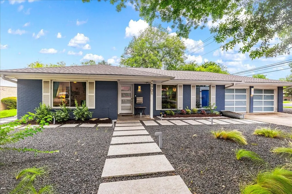 1701 Broadmoor Drive Austin TX 78723