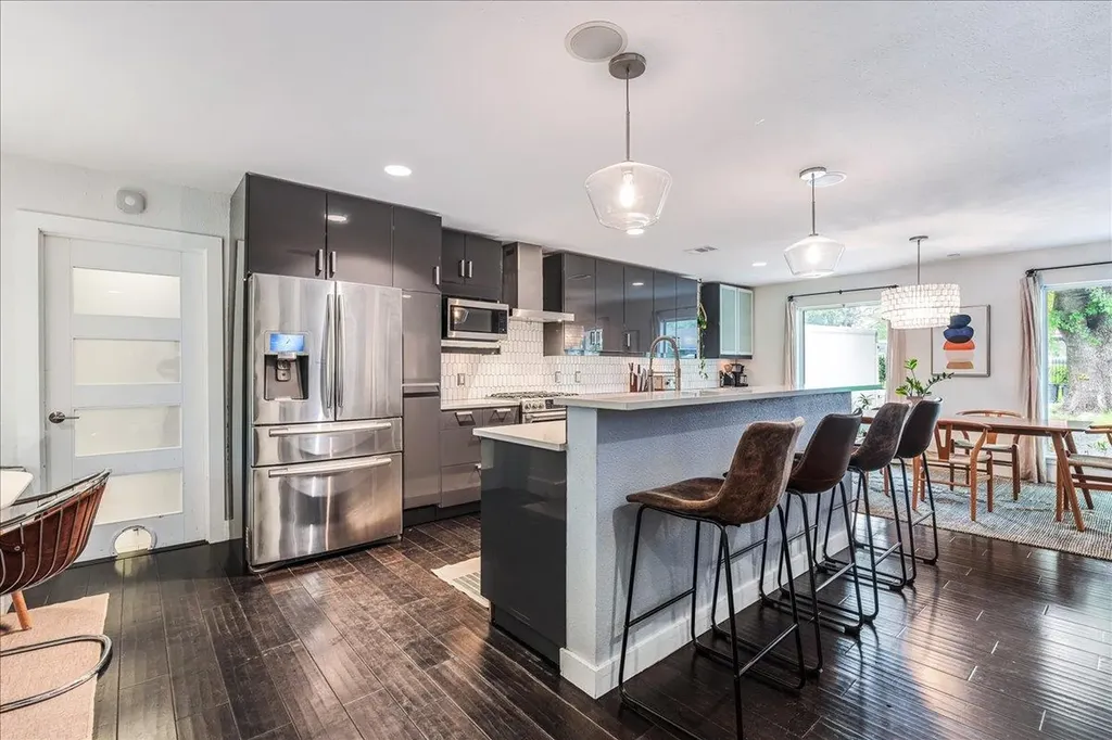 1701 Broadmoor Drive Austin TX 78723