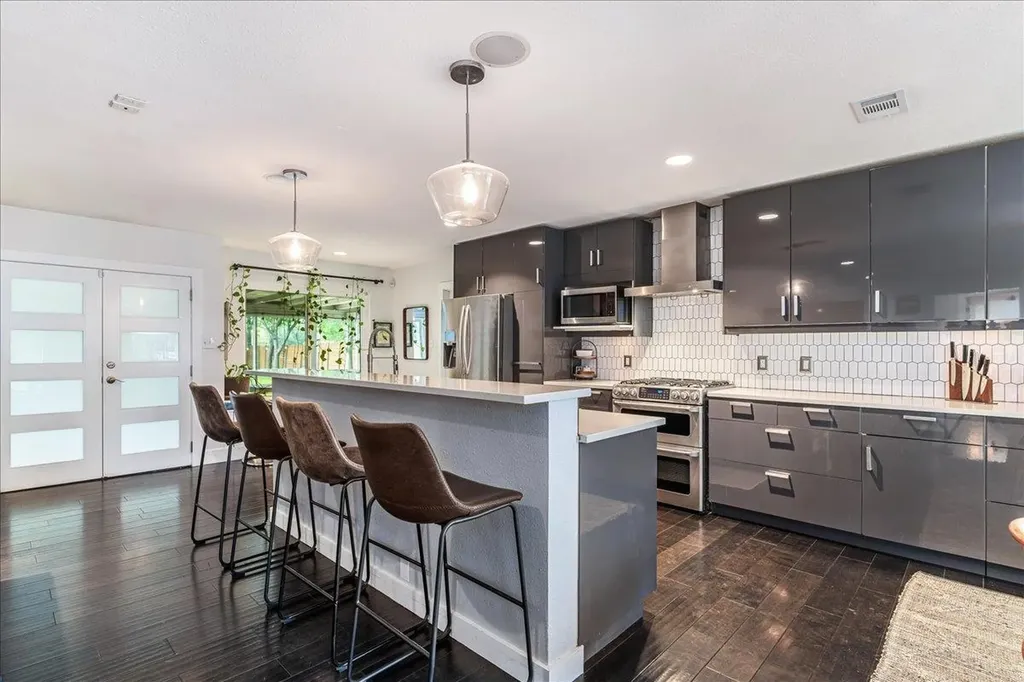 1701 Broadmoor Drive Austin TX 78723