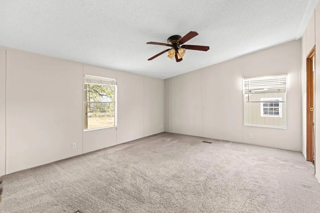 645 Old Luling Road Lockhart TX 78644