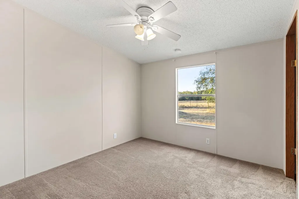 645 Old Luling Road Lockhart TX 78644