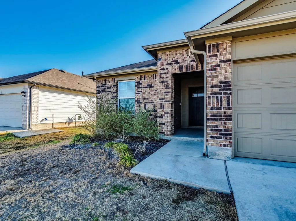 316 Addison Place Lockhart TX 78644