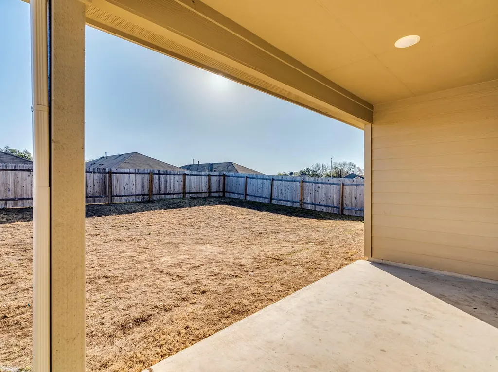 316 Addison Place Lockhart TX 78644