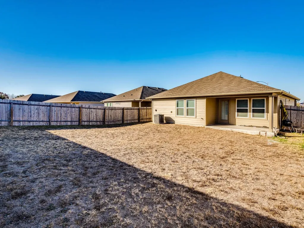 316 Addison Place Lockhart TX 78644