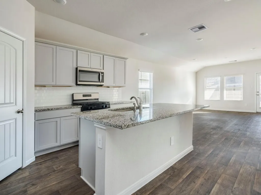 316 Addison Place Lockhart TX 78644