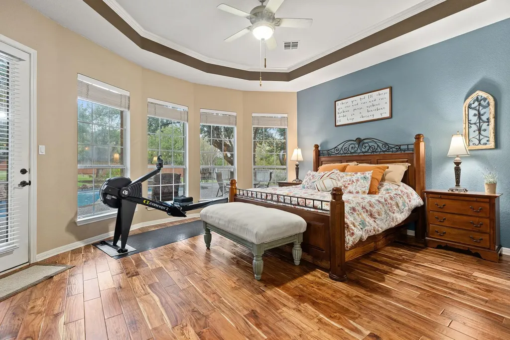 908 Golden Bear Cove Round Rock TX 78664