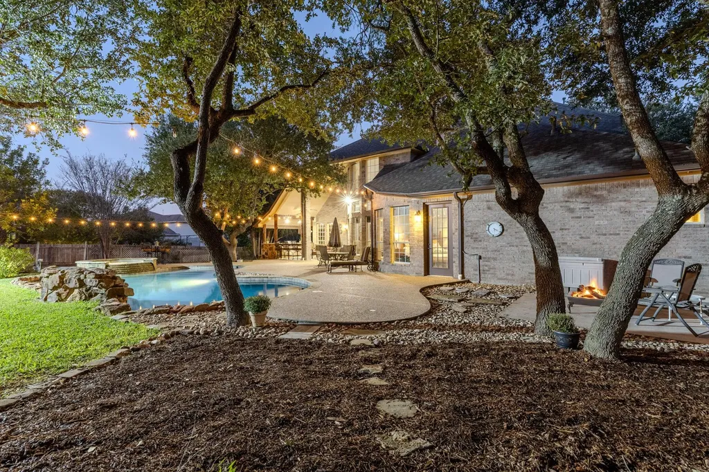 908 Golden Bear Cove Round Rock TX 78664