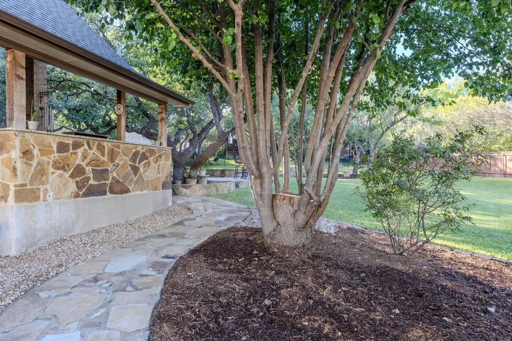 908 Golden Bear Cove Round Rock TX 78664