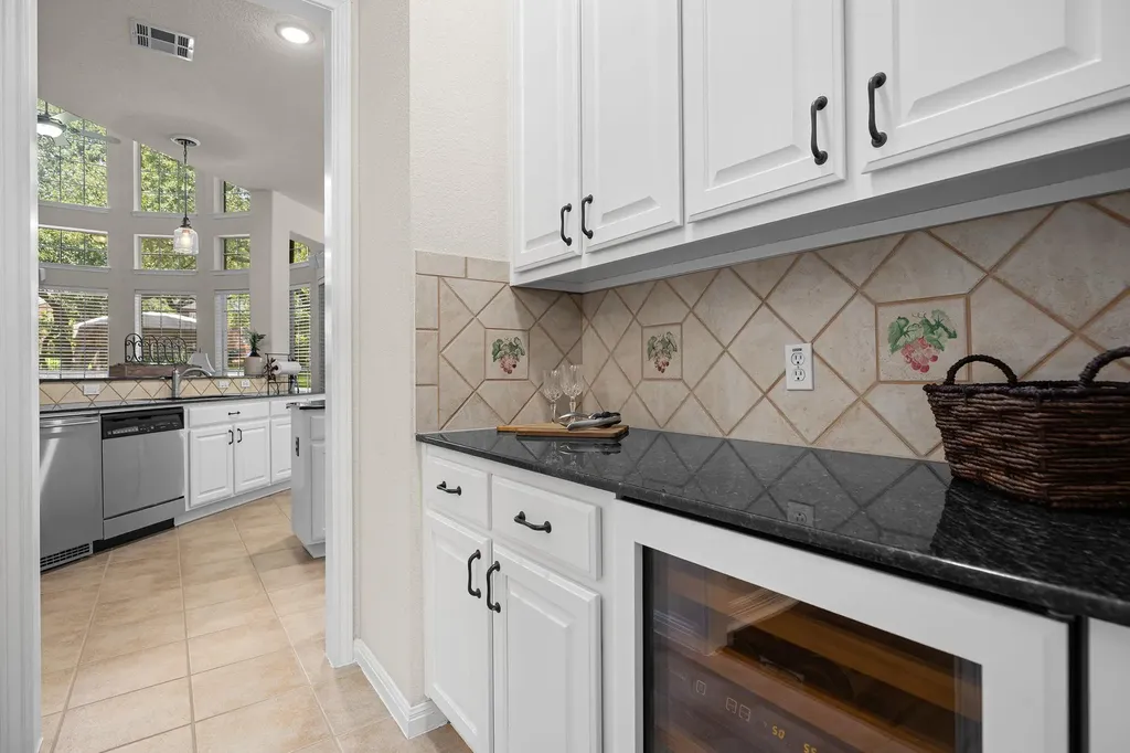 908 Golden Bear Cove Round Rock TX 78664