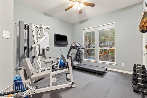 908 Golden Bear Cove Round Rock TX 78664