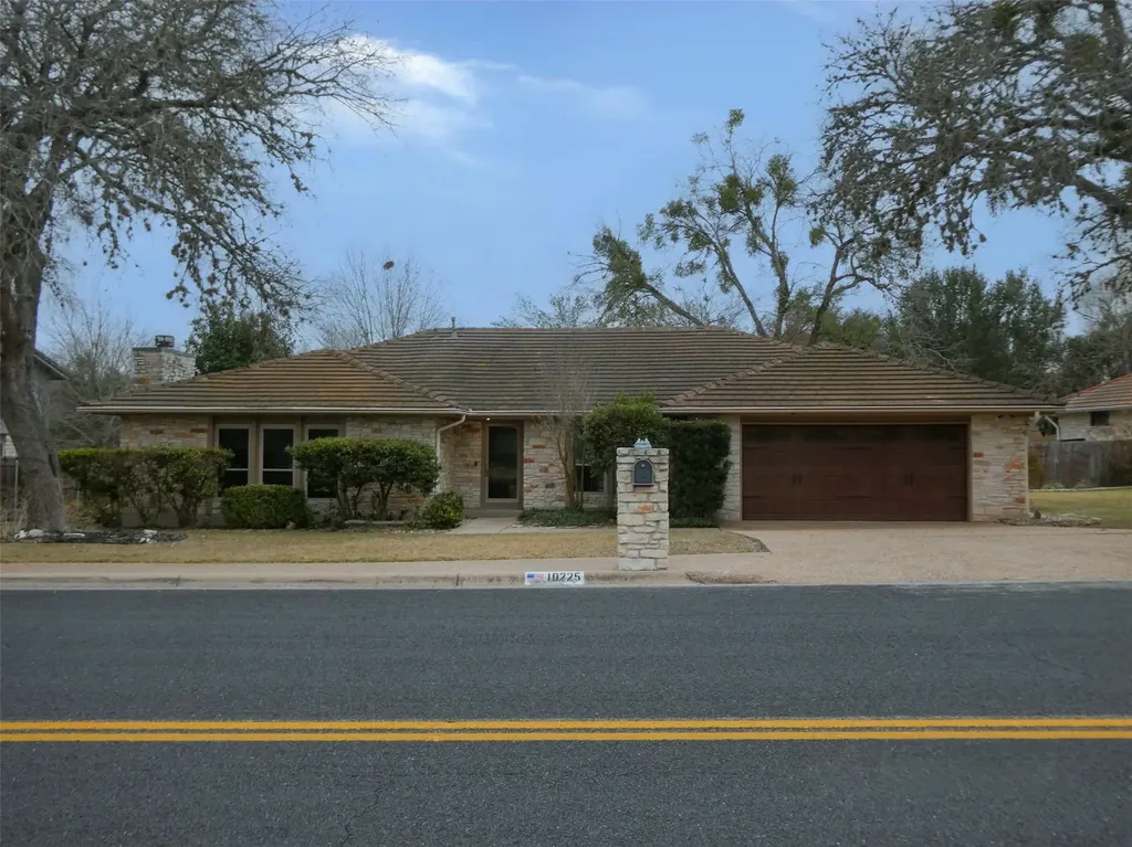 10225 Pinehurst Drive Austin TX 78747