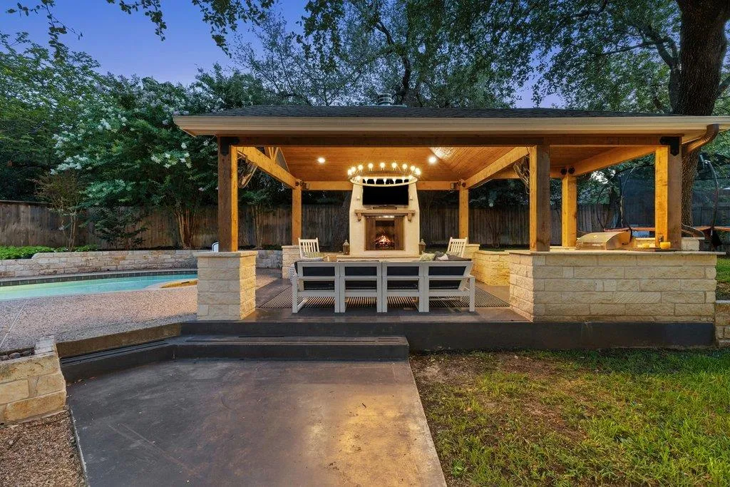 3107 Mistyglen Circle Austin TX 78746