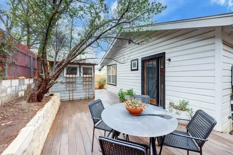 2306 Santa Maria Street Austin TX 78702