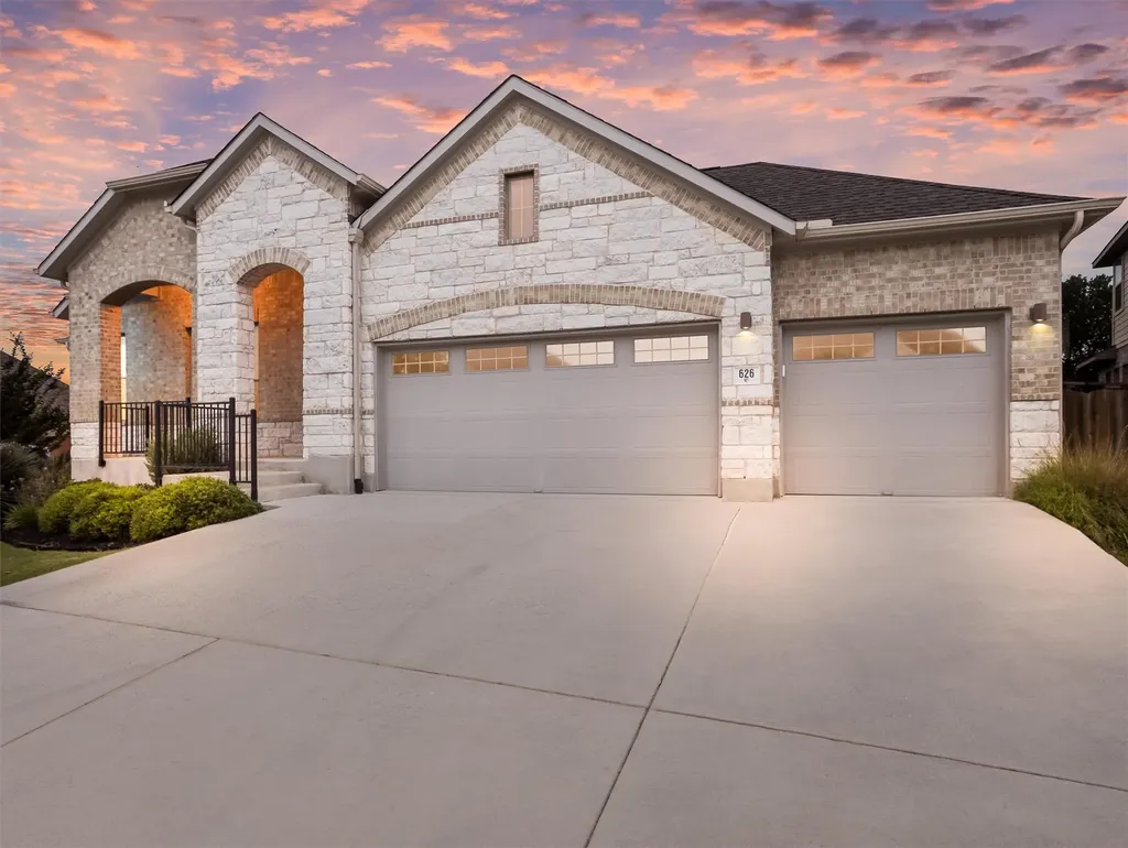 626 Painted Creek Way Kyle TX 78640