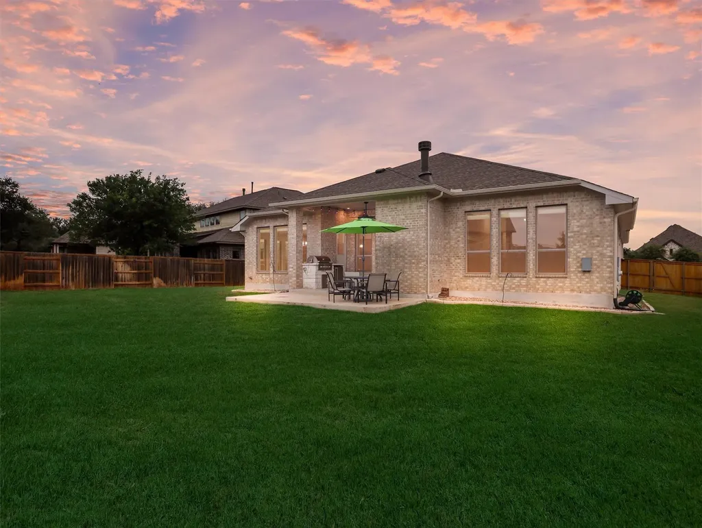 626 Painted Creek Way Kyle TX 78640
