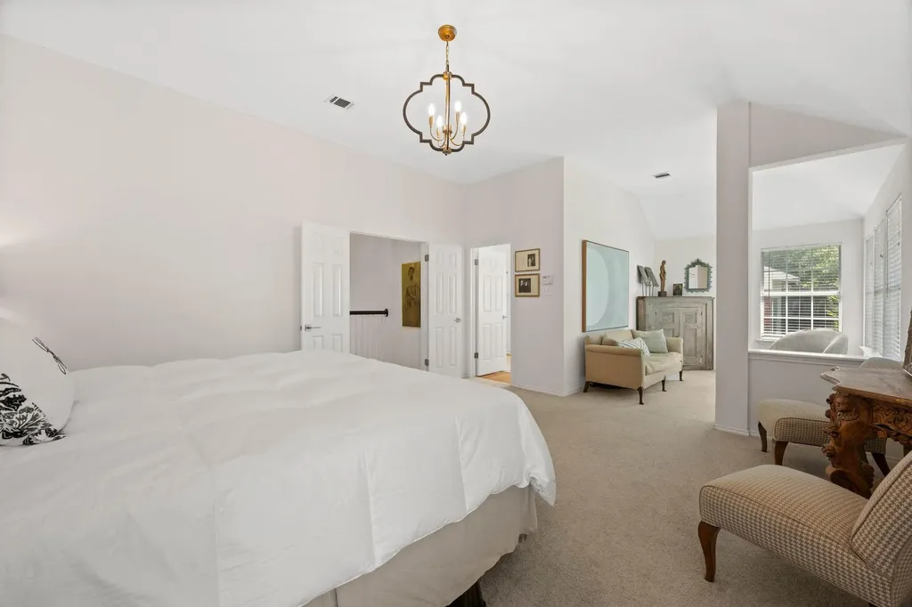 11902 Loomis Drive Austin TX 78738