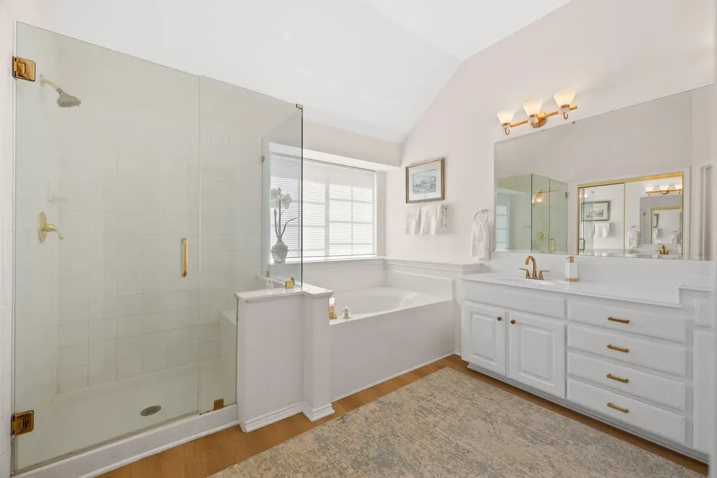 11902 Loomis Drive Austin TX 78738
