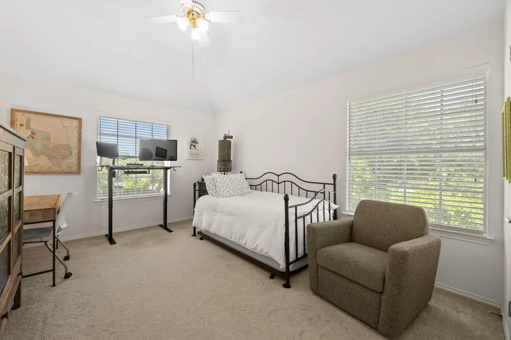 11902 Loomis Drive Austin TX 78738