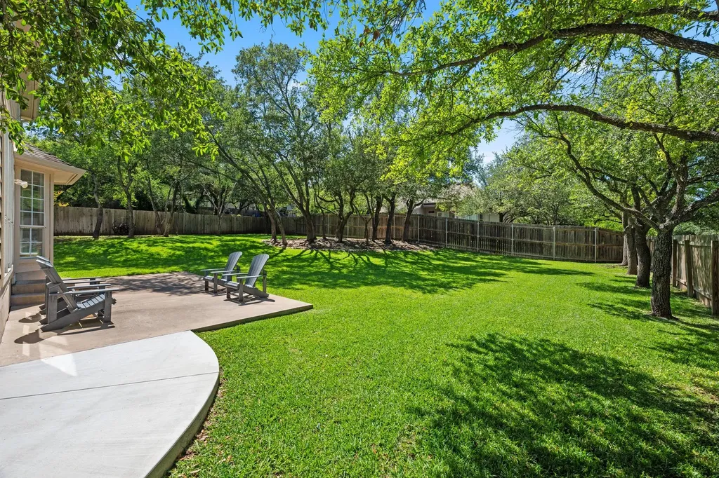 11902 Loomis Drive Austin TX 78738