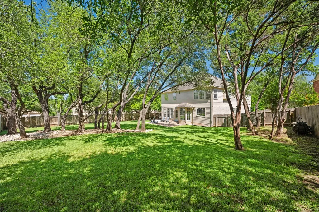 11902 Loomis Drive Austin TX 78738