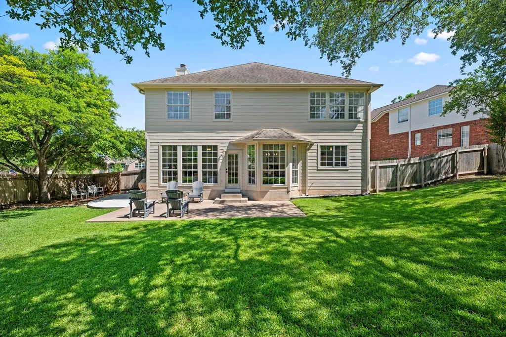 11902 Loomis Drive Austin TX 78738