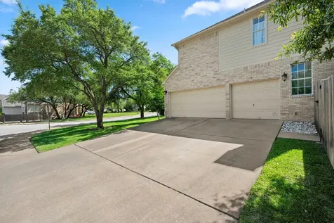 11902 Loomis Drive Austin TX 78738